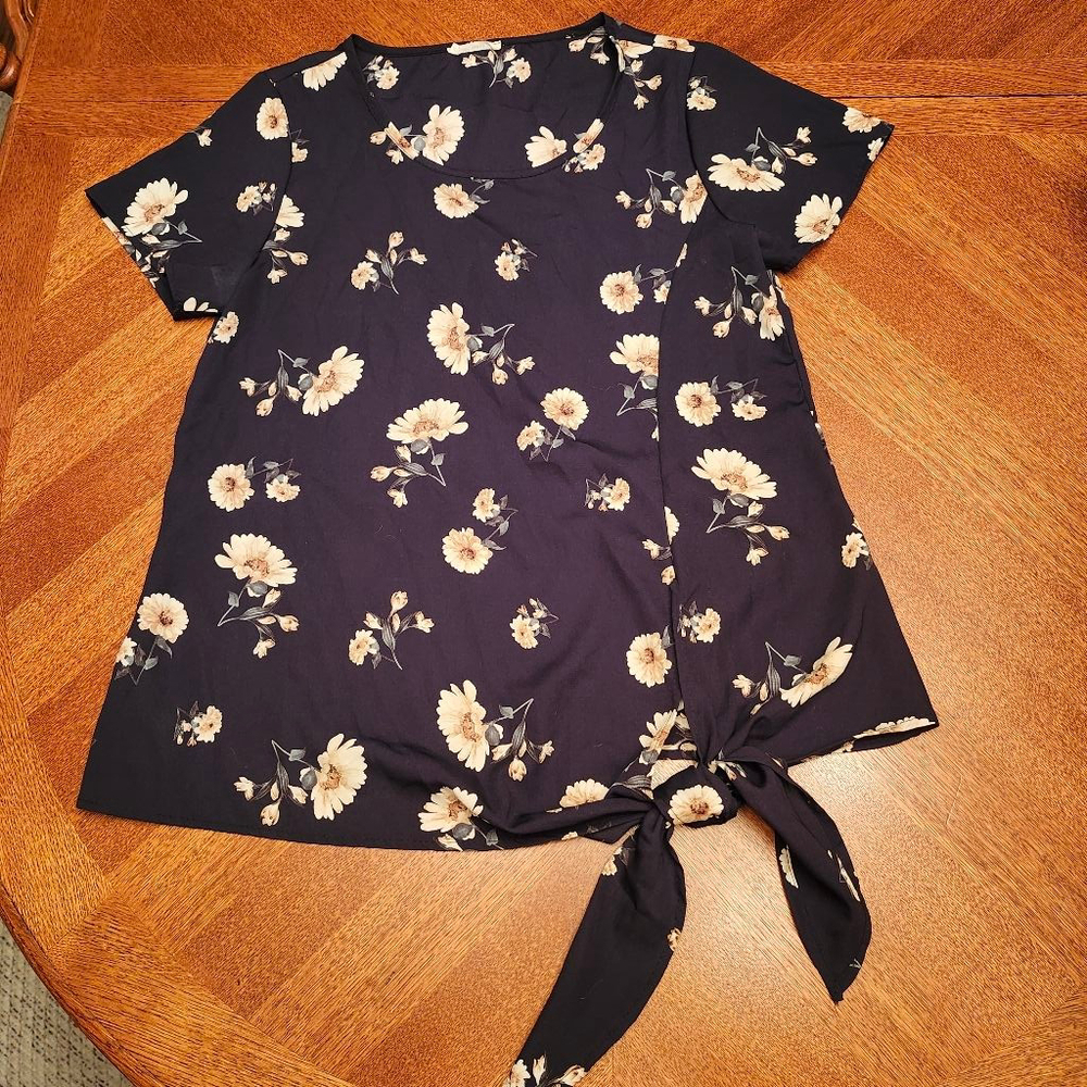 Women's Les Amis Short Sleeve Tee S Navy Beige Floral Tie Front B1